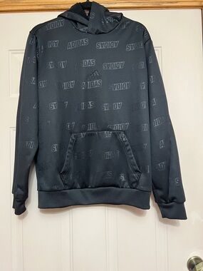 adidas Men’s Black Crewneck Logo Pullover Hoodie